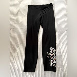 Nike Floral 3/4 Length Leggings